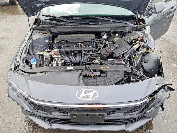 2024 HYUNDAI ELANTRA SEL w/ Convenience Pkg