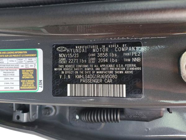 2024 HYUNDAI ELANTRA SEL w/ Convenience Pkg