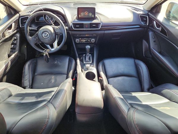 2016 MAZDA 3 SE
