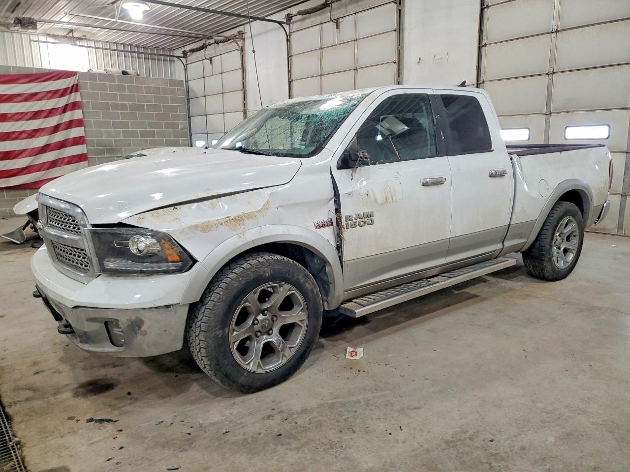 2014 RAM 1500 LARAMIE QUAD CAB 4X4