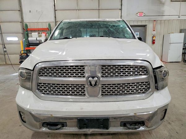 2014 RAM 1500 LARAMIE QUAD CAB 4X4