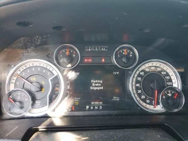 2014 RAM 1500 LARAMIE QUAD CAB 4X4