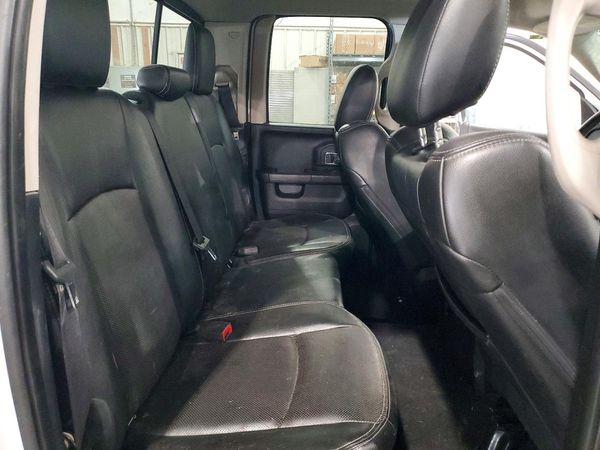 2014 RAM 1500 LARAMIE QUAD CAB 4X4