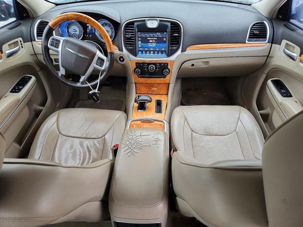2014 CHRYSLER 300