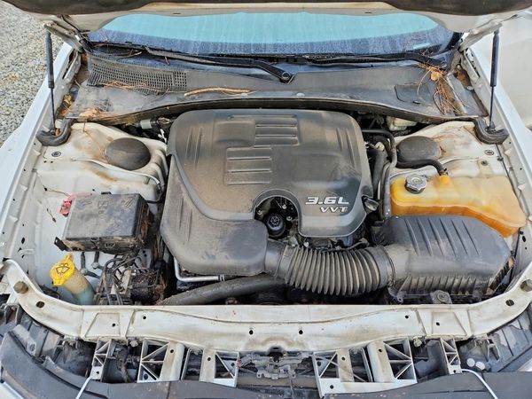 2014 CHRYSLER 300