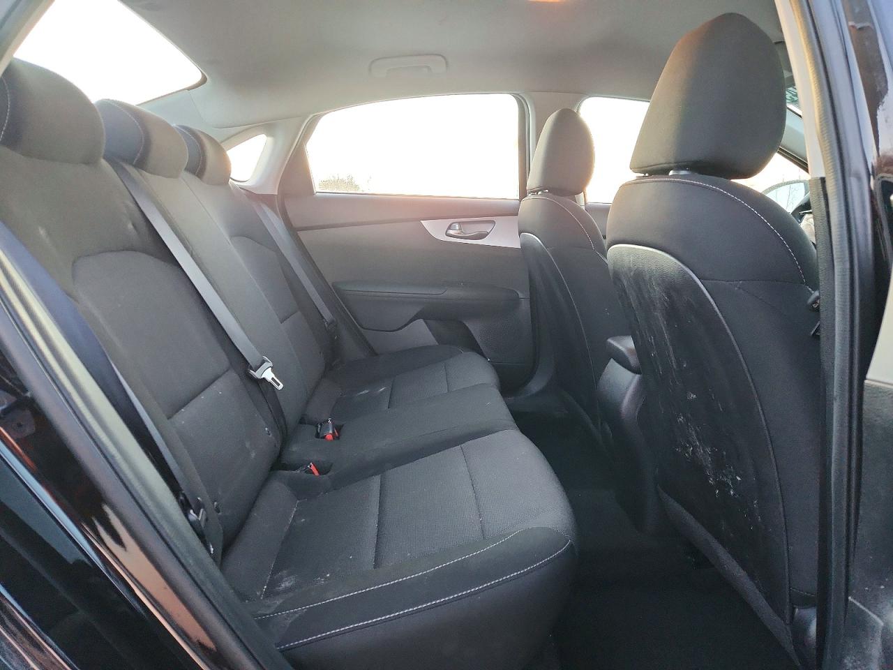 2022 KIA FORTE FE, LXS