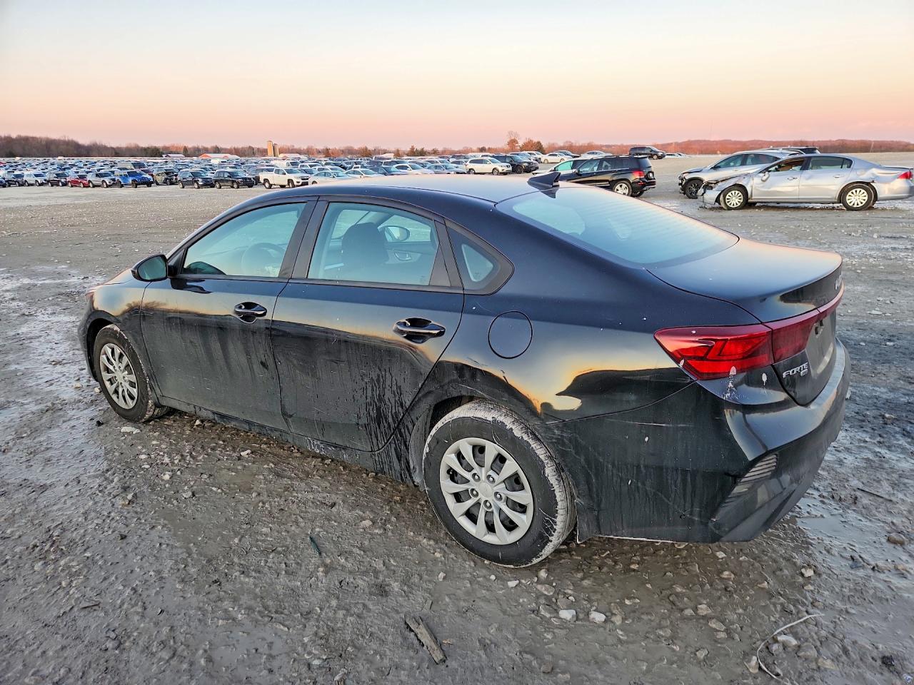 2022 KIA FORTE FE, LXS