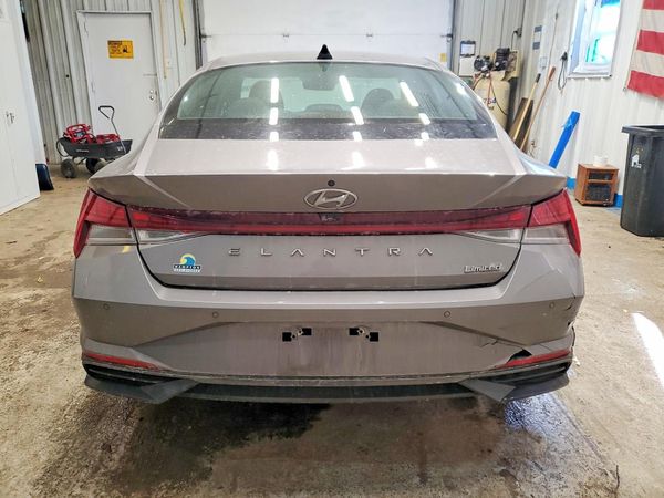 2022 HYUNDAI ELANTRA