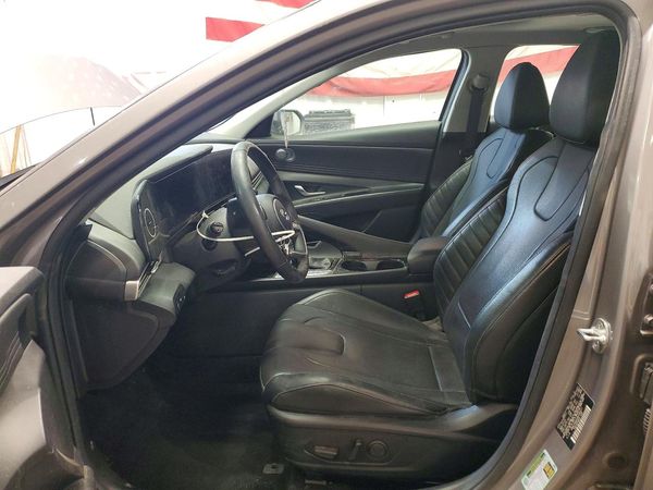 2022 HYUNDAI ELANTRA