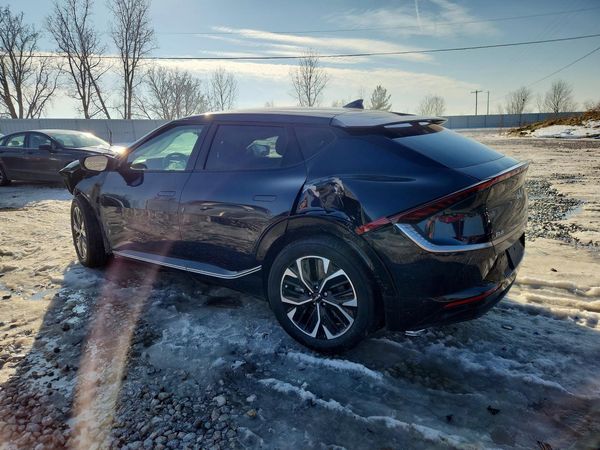 2022 KIA EV6