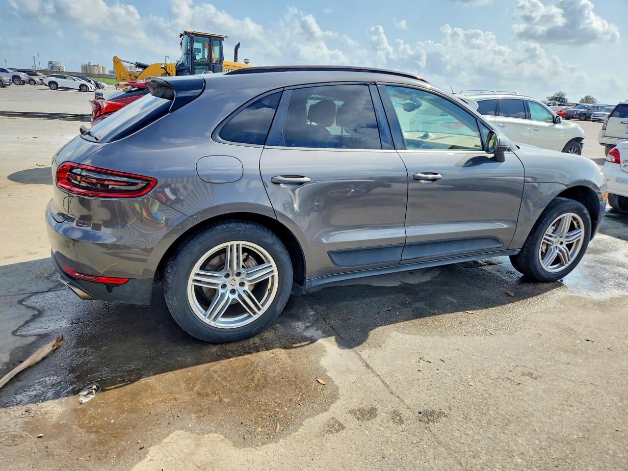 2015 PORSCHE MACAN
