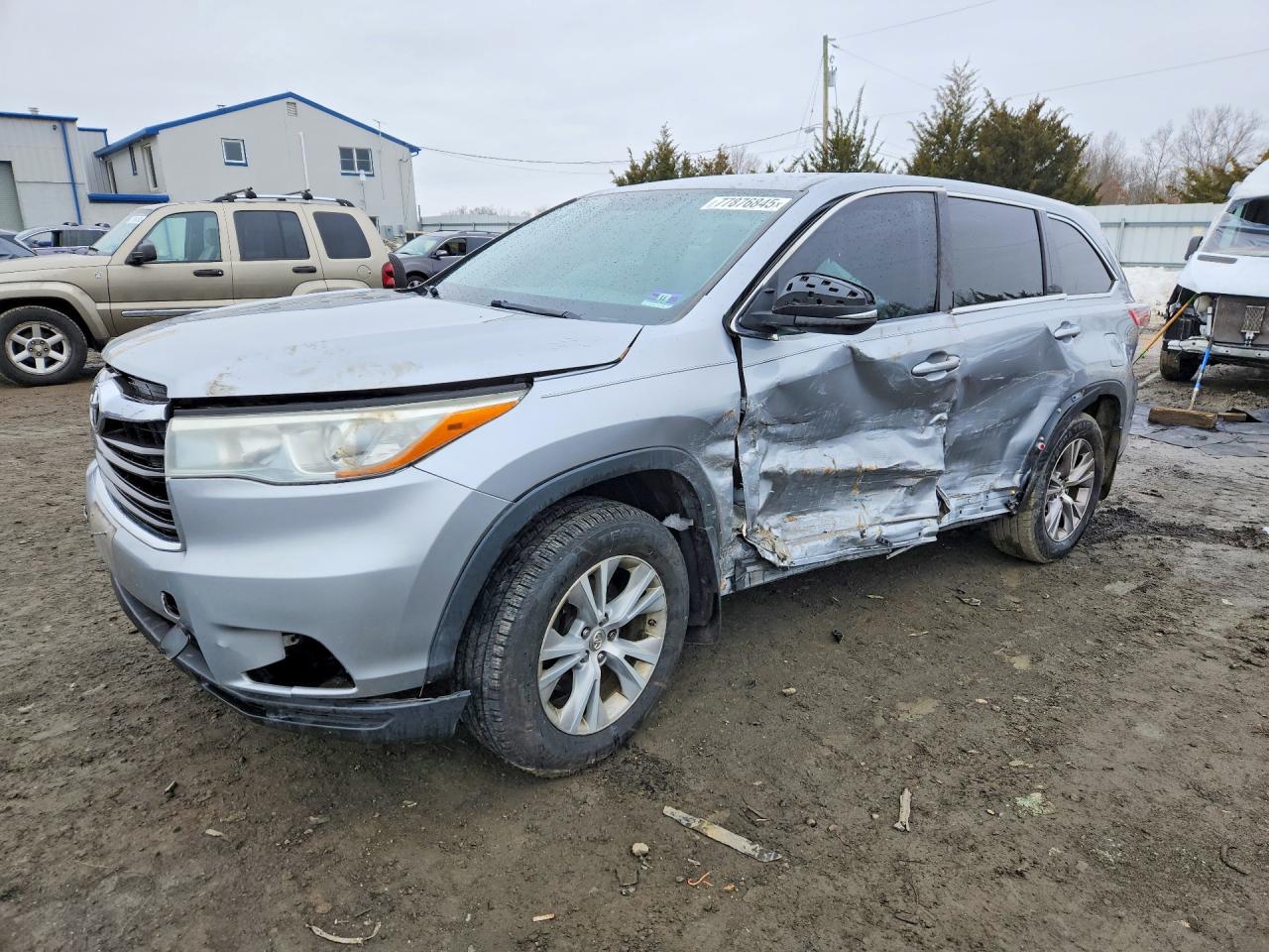 2015 TOYOTA HIGHLANDER
