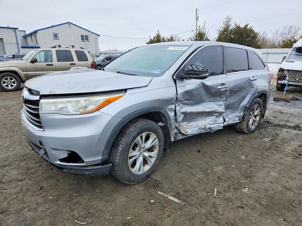 2015 TOYOTA HIGHLANDER