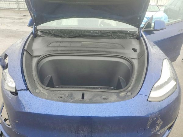 2020 TESLA MODEL Y