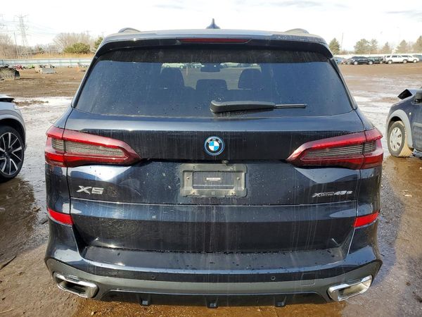 2023 BMW X5 xDrive45e