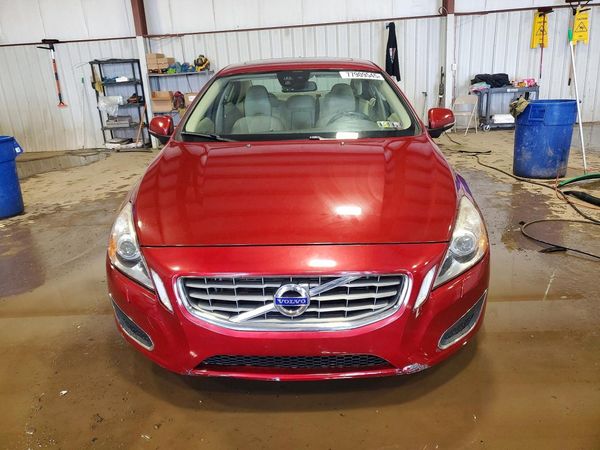 2012 VOLVO S60