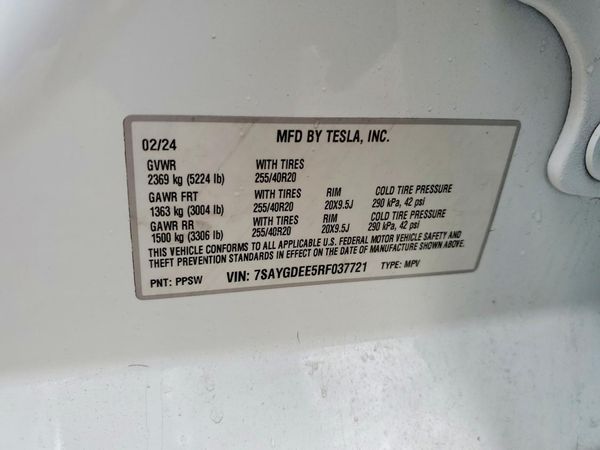 2024 TESLA MODEL Y