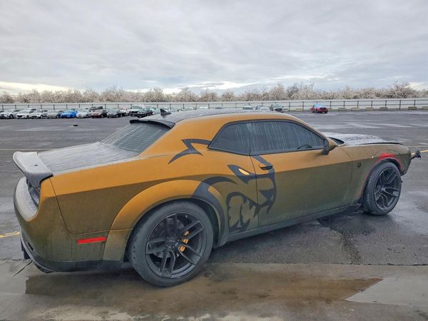 2016 DODGE CHALLENGER SRT HELLCAT