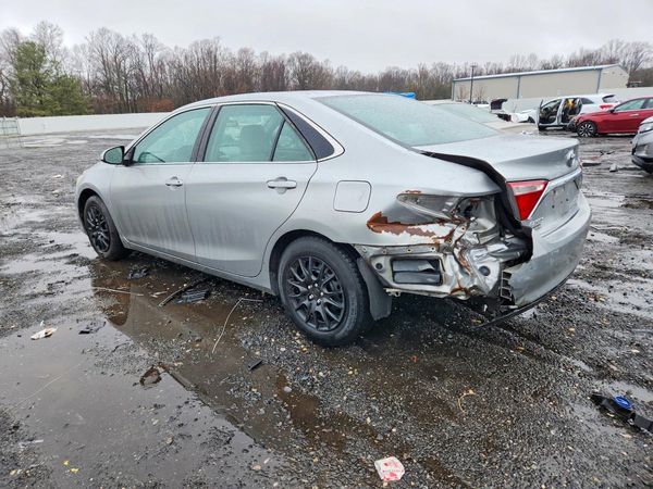 2016 TOYOTA CAMRY