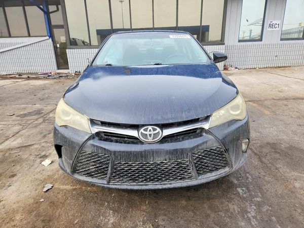 2017 TOYOTA CAMRY