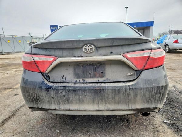 2017 TOYOTA CAMRY