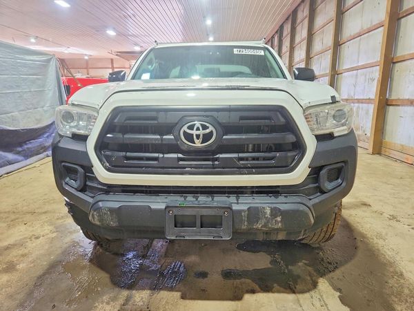 2017 TOYOTA TACOMA SR/SR5