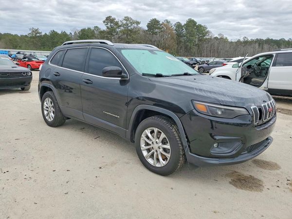 2019 JEEP CHEROKEE LATITUDE 4X4