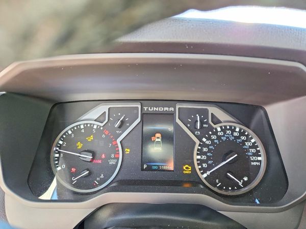 2022 TOYOTA TUNDRA SR5