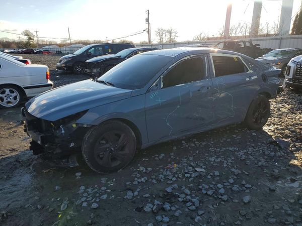 2023 HYUNDAI ELANTRA