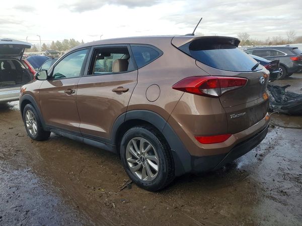 2017 HYUNDAI TUCSON SE (no options)
