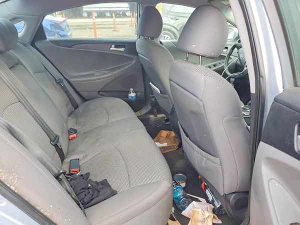 2012 HYUNDAI SONATA