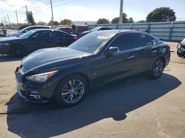 2015 INFINITI Q50