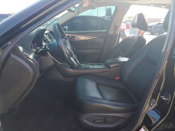2015 INFINITI Q50