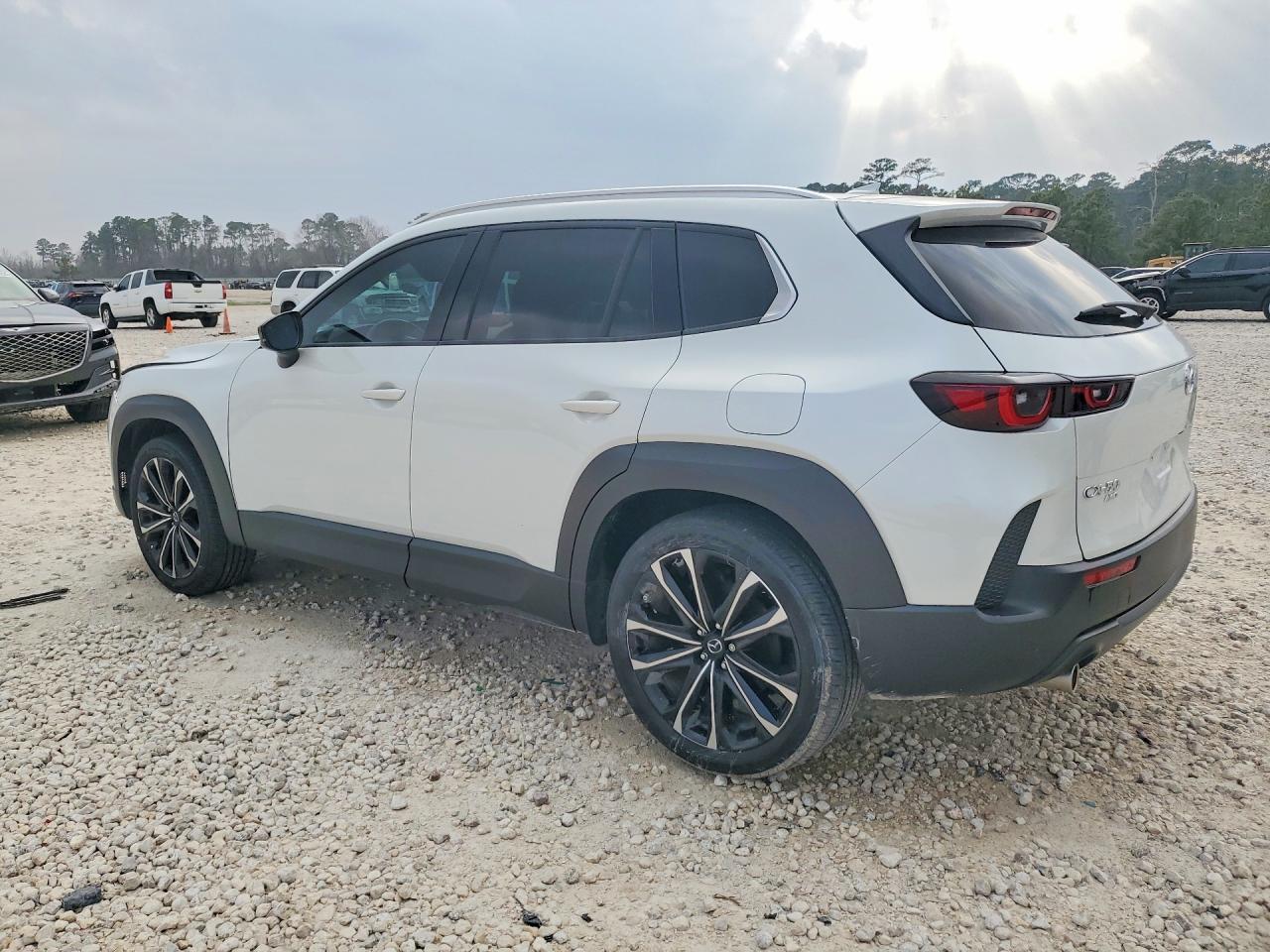 2025 MAZDA CX-50 Premium Plus