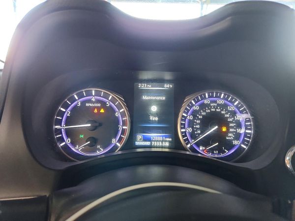 2017 INFINITI Q50