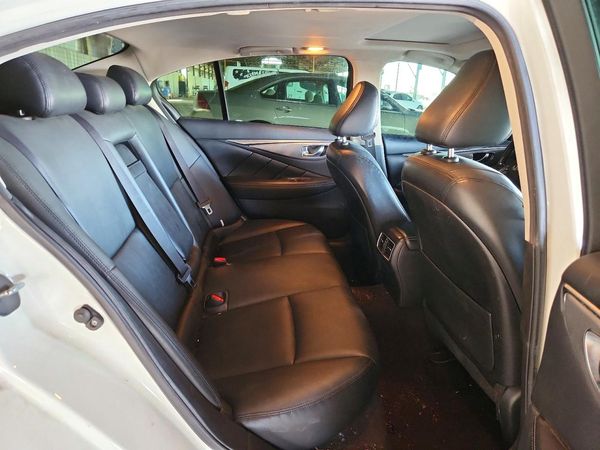 2017 INFINITI Q50