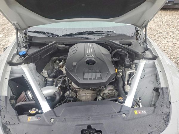 2021 KIA STINGER Base