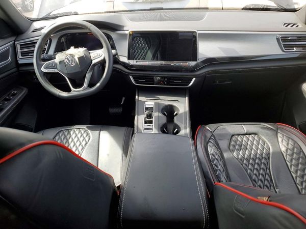 2024 VOLKSWAGEN ATLAS CROSS SPORT SE