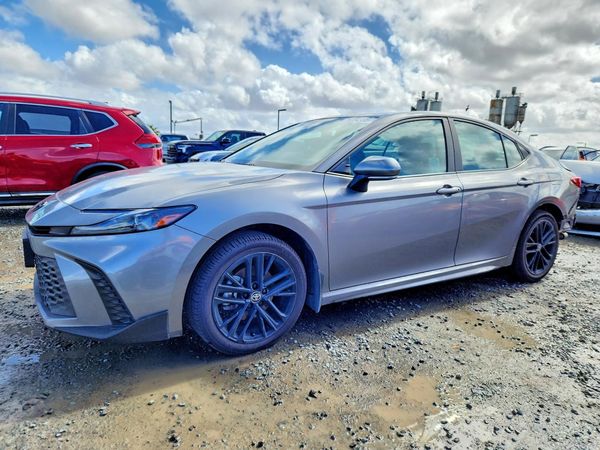 2025 TOYOTA CAMRY