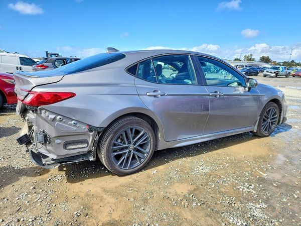 2025 TOYOTA CAMRY