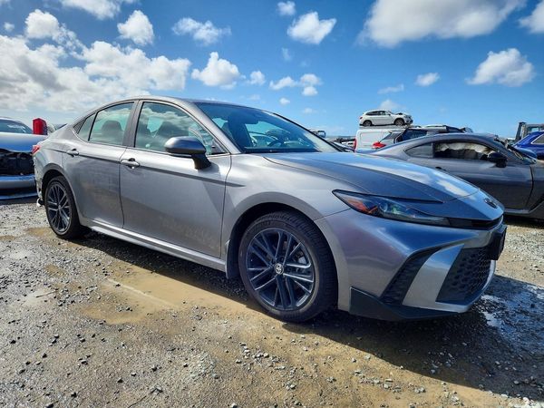 2025 TOYOTA CAMRY