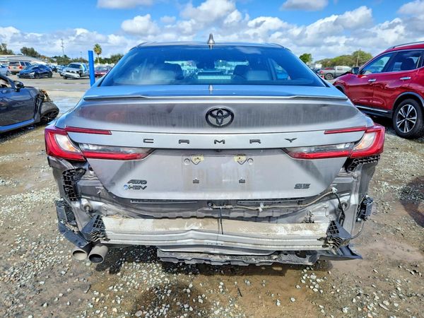 2025 TOYOTA CAMRY