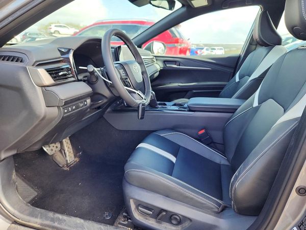 2025 TOYOTA CAMRY
