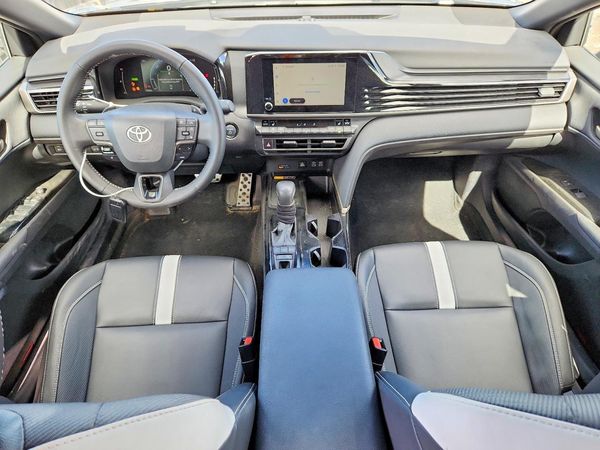 2025 TOYOTA CAMRY