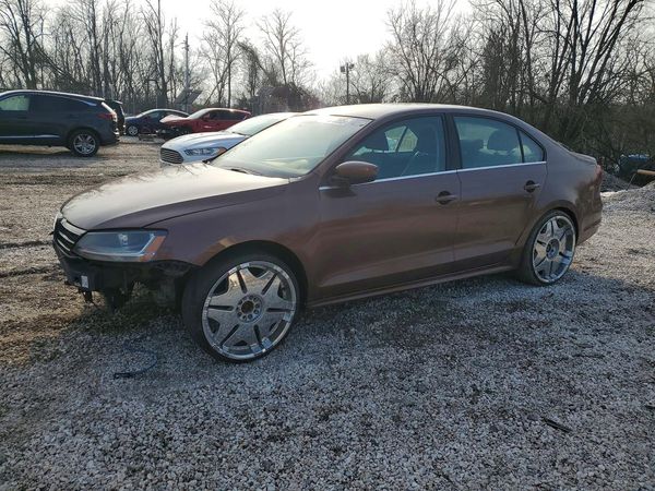 2017 VOLKSWAGEN JETTA S — Front 3/4