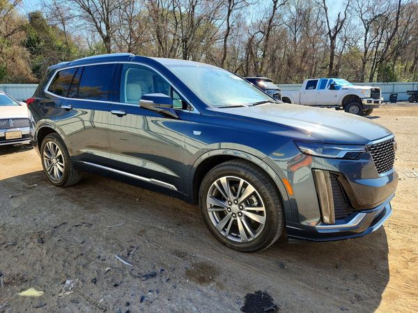 2021 CADILLAC XT6