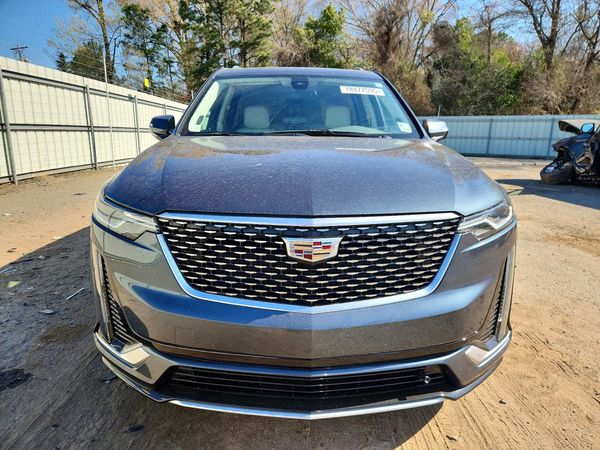 2021 CADILLAC XT6