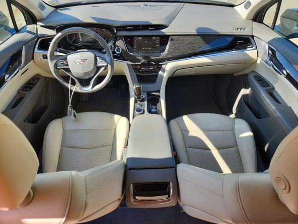 2021 CADILLAC XT6