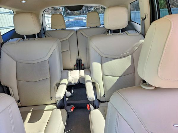 2021 CADILLAC XT6