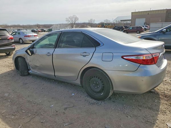 2015 TOYOTA CAMRY